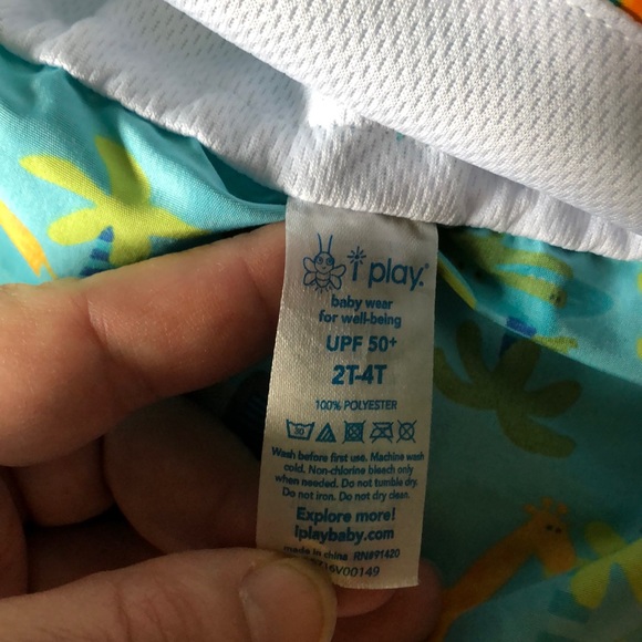 Swimming diaper and sun hat . - Picture 7 of 7